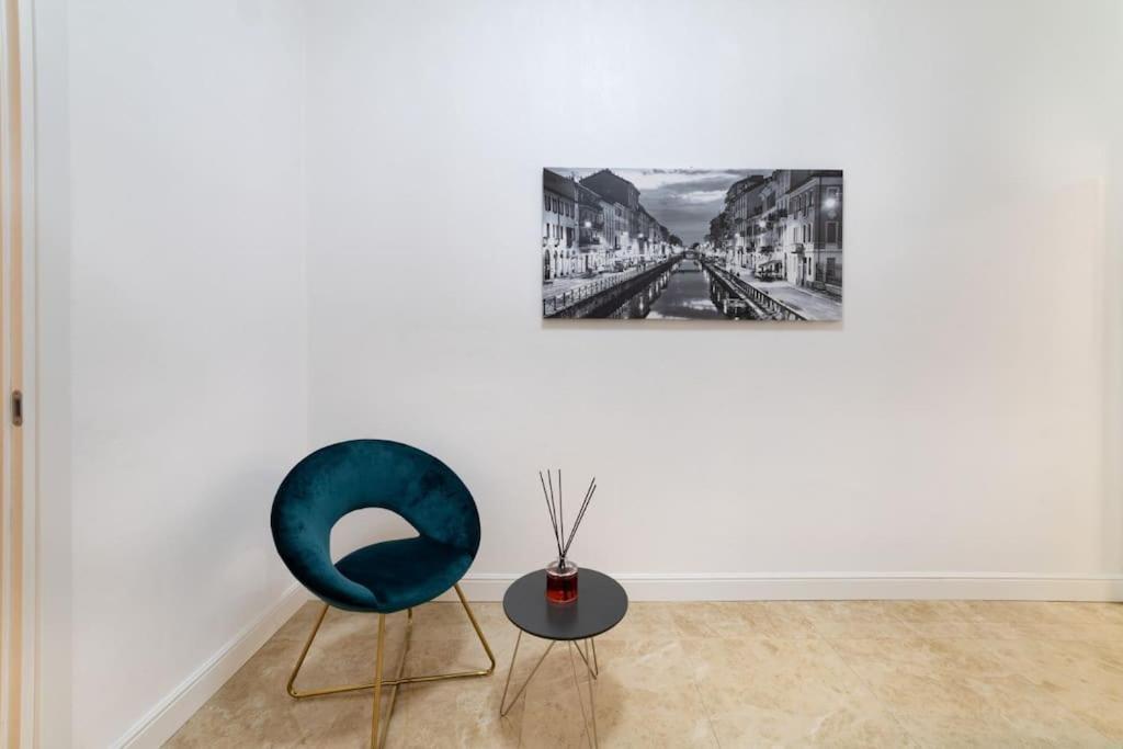 San Babila - Luxury Milanese Apartment Bagian luar foto