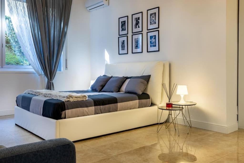 San Babila - Luxury Milanese Apartment Bagian luar foto