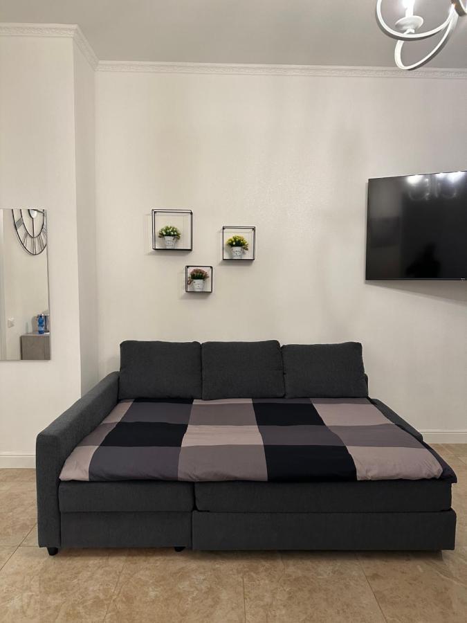 San Babila - Luxury Milanese Apartment Bagian luar foto